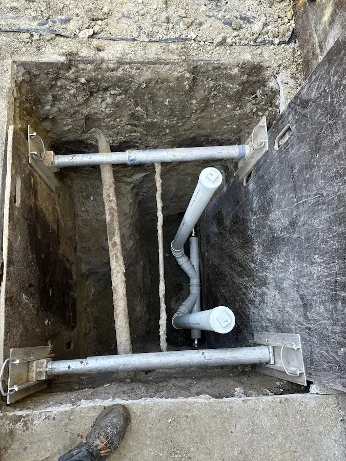 Experienced plumber completing Drain Cleaning work in West Melbourne
